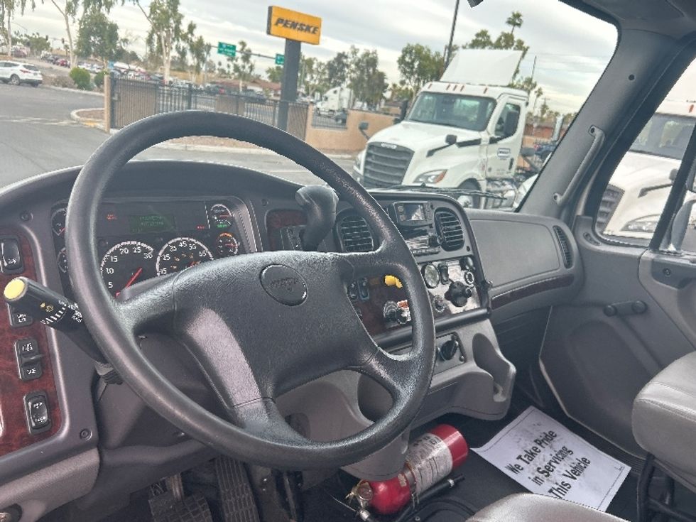 Medium Duty Box Truck-Light and Medium Duty Trucks-Freightliner-2022-M2-Cleveland-TN-207,746\n\t\tmiles-$ 65,250 - Image 17