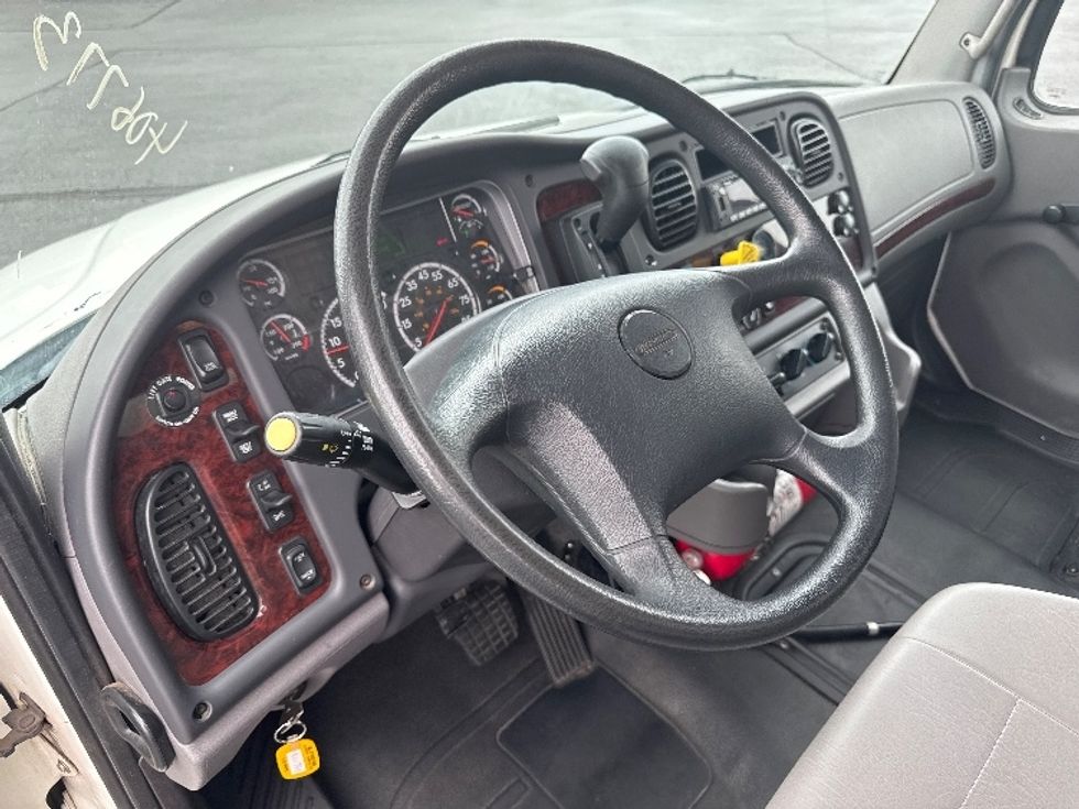 Medium Duty Box Truck-Light and Medium Duty Trucks-Freightliner-2022-M2-Colorado Springs-CO-52,463\n\t\tmiles-$ 88,750 - Image 17