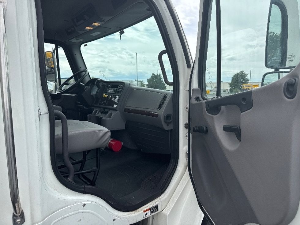 Medium Duty Box Truck-Light and Medium Duty Trucks-Freightliner-2022-M2-Colorado Springs-CO-52,463\n\t\tmiles-$ 88,750 - Image 20