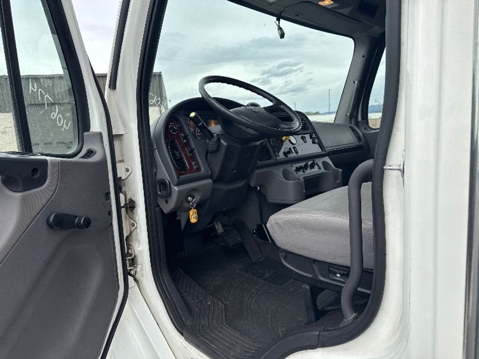 Medium Duty Box Truck-Light and Medium Duty Trucks-Freightliner-2022-M2-Colorado Springs-CO-53,240\n\t\tmiles-$ 88,750 - Image 16