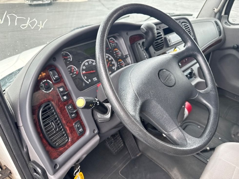 Medium Duty Box Truck-Light and Medium Duty Trucks-Freightliner-2022-M2-Colorado Springs-CO-53,240\n\t\tmiles-$ 88,750 - Image 17