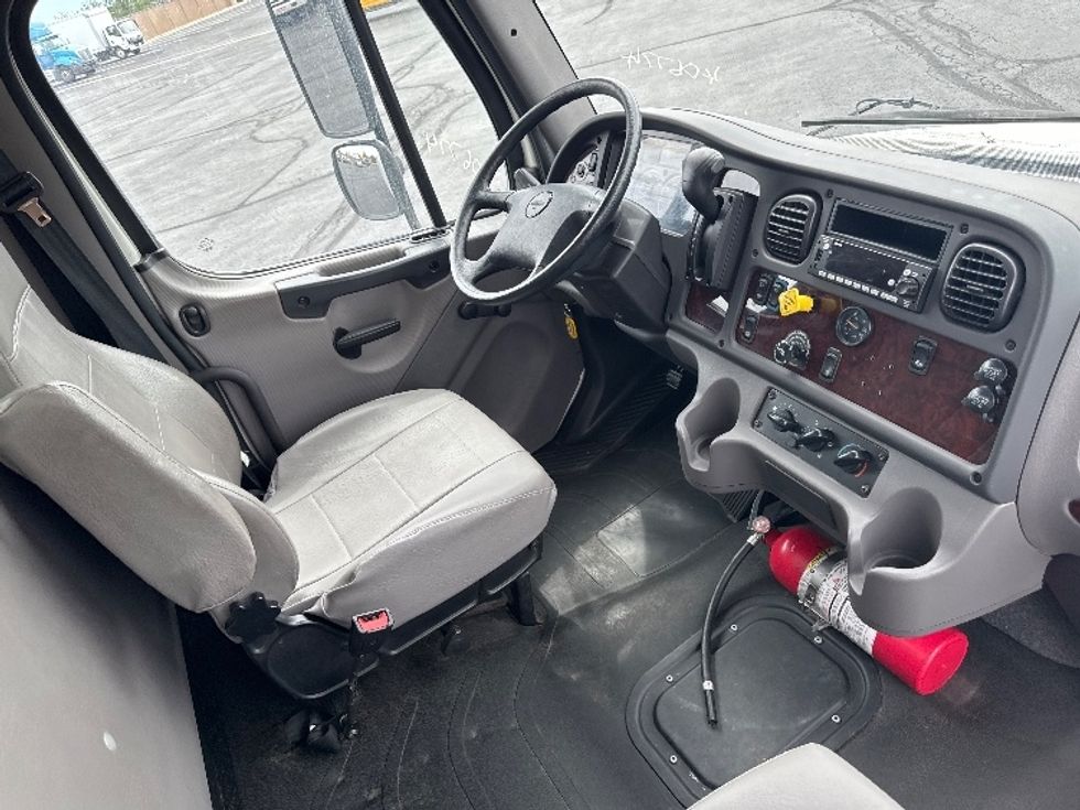 Medium Duty Box Truck-Light and Medium Duty Trucks-Freightliner-2022-M2-Colorado Springs-CO-53,240\n\t\tmiles-$ 88,750 - Image 22