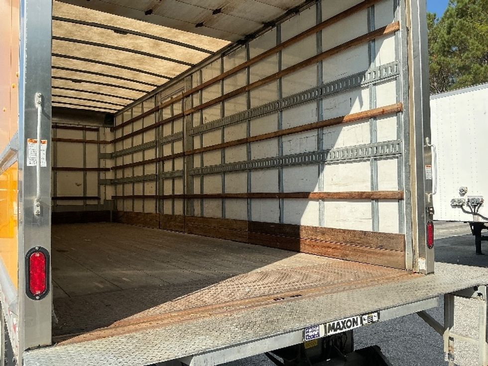 Medium Duty Box Truck-Light and Medium Duty Trucks-Freightliner-2022-M2-Columbus-GA-153,370\n\t\tmiles-$ 59,000 - Image 12