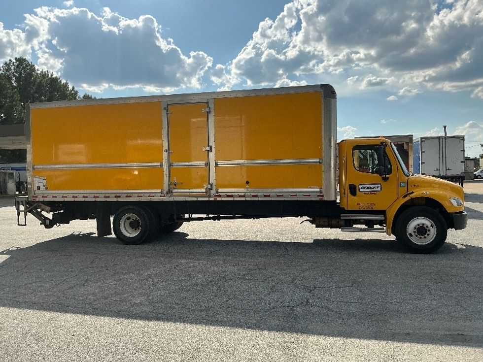Medium Duty Box Truck-Light and Medium Duty Trucks-Freightliner-2022-M2-Columbus-GA-153,370\n\t\tmiles-$ 59,000 - Image 15