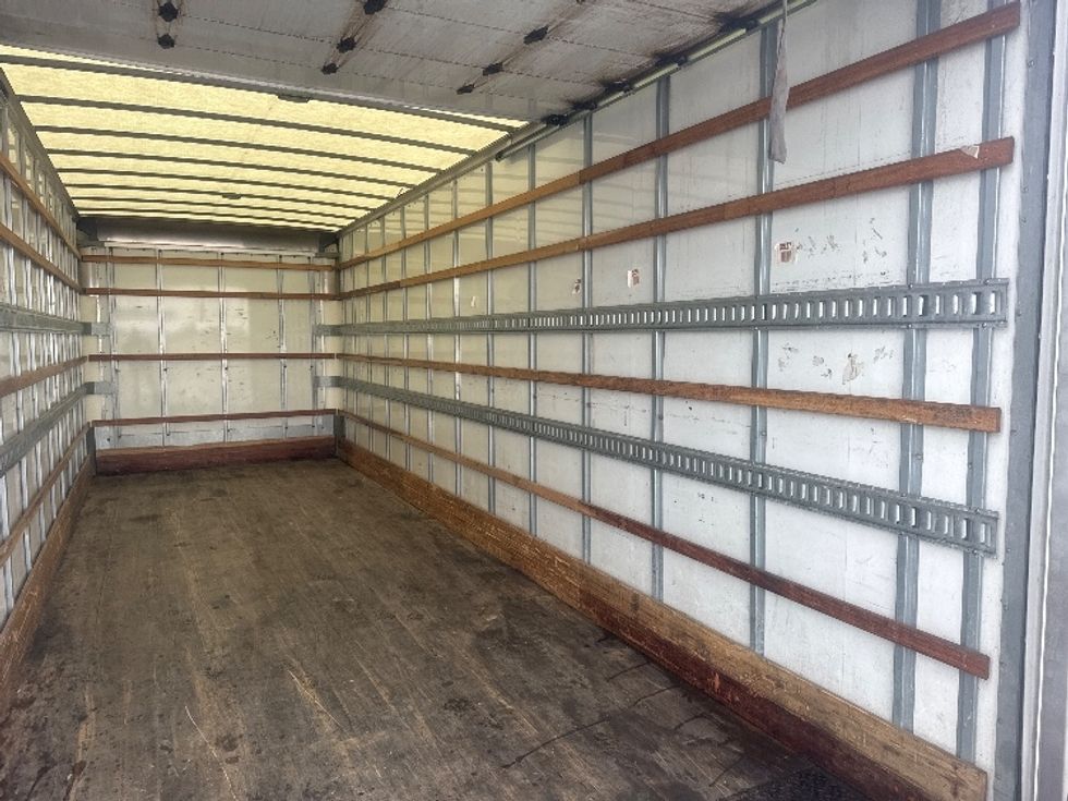 Medium Duty Box Truck-Light and Medium Duty Trucks-Freightliner-2022-M2-Columbus-OH-195,402\n\t\tmiles-$ 51,750 - Image 12