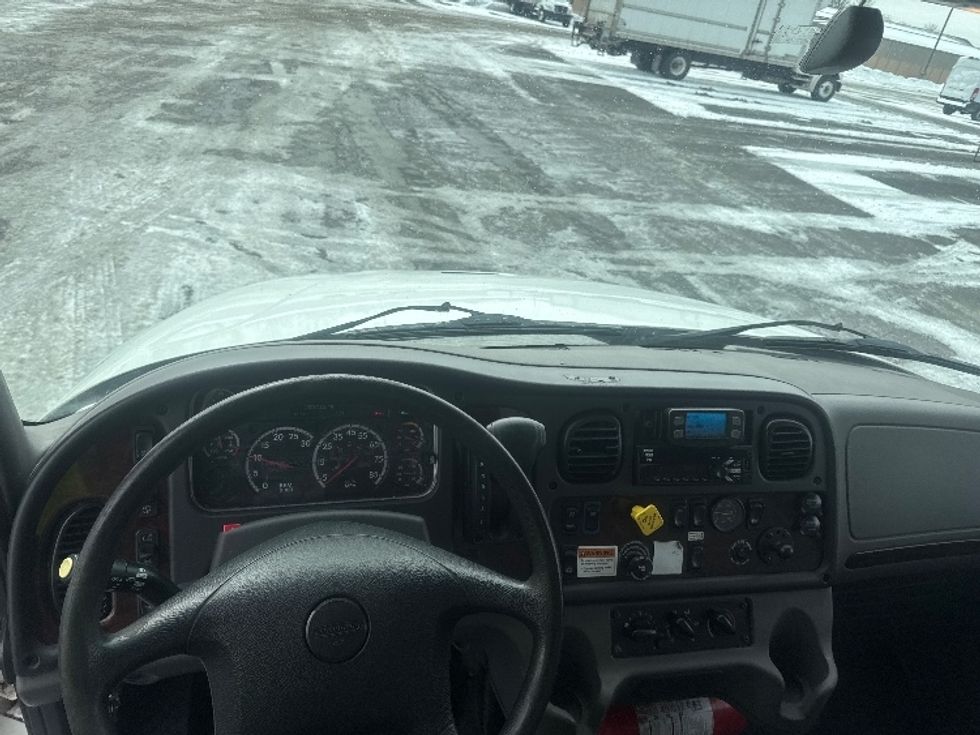 Medium Duty Box Truck-Light and Medium Duty Trucks-Freightliner-2022-M2-Columbus-OH-195,402\n\t\tmiles-$ 51,750 - Image 18