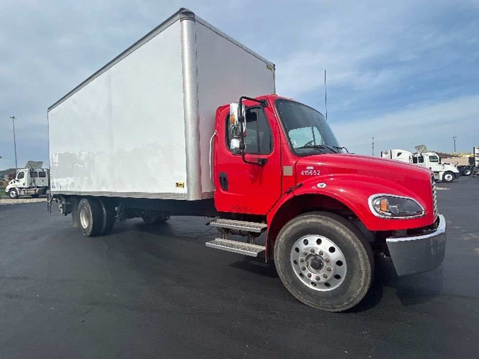 Medium Duty Box Truck-Light and Medium Duty Trucks-Freightliner-2022-M2-Columbus-OH-210,310\n\t\tmiles-$ 53,750 - Image 1