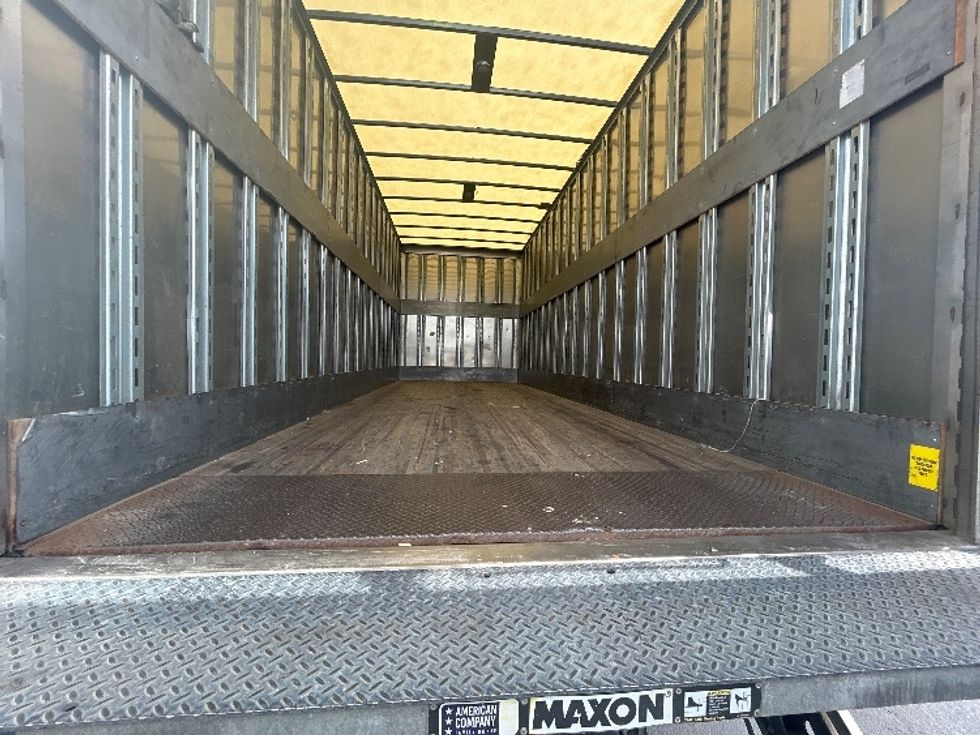 Medium Duty Box Truck-Light and Medium Duty Trucks-Freightliner-2022-M2-Columbus-OH-210,310\n\t\tmiles-$ 53,750 - Image 10
