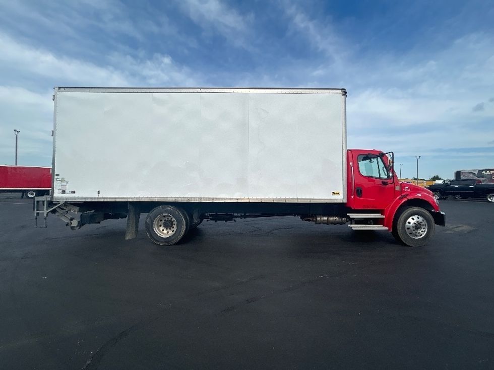 Medium Duty Box Truck-Light and Medium Duty Trucks-Freightliner-2022-M2-Columbus-OH-210,310\n\t\tmiles-$ 53,750 - Image 14