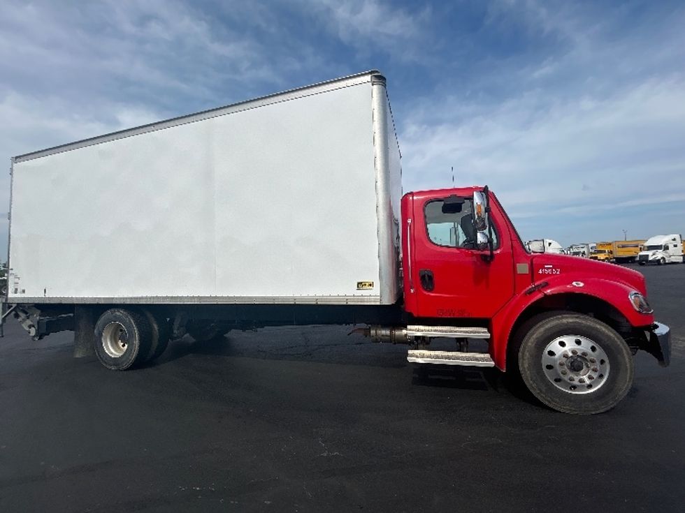 Medium Duty Box Truck-Light and Medium Duty Trucks-Freightliner-2022-M2-Columbus-OH-210,310\n\t\tmiles-$ 53,750 - Image 15