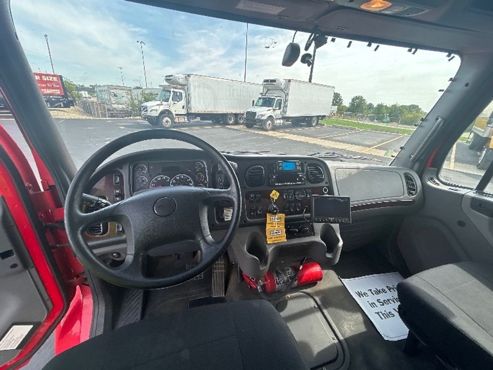 Medium Duty Box Truck-Light and Medium Duty Trucks-Freightliner-2022-M2-Columbus-OH-210,310\n\t\tmiles-$ 53,750 - Image 18
