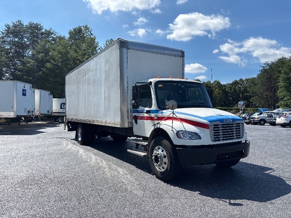 Medium Duty Box Truck-Light and Medium Duty Trucks-Freightliner-2022-M2-Concord-NC-217,638\n\t\tmiles-$ 64,000 - Image 1