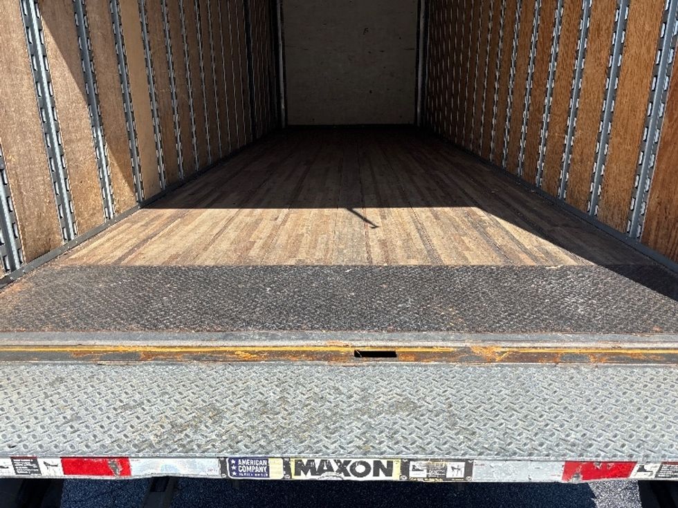 Medium Duty Box Truck-Light and Medium Duty Trucks-Freightliner-2022-M2-Concord-NC-217,638\n\t\tmiles-$ 64,000 - Image 10