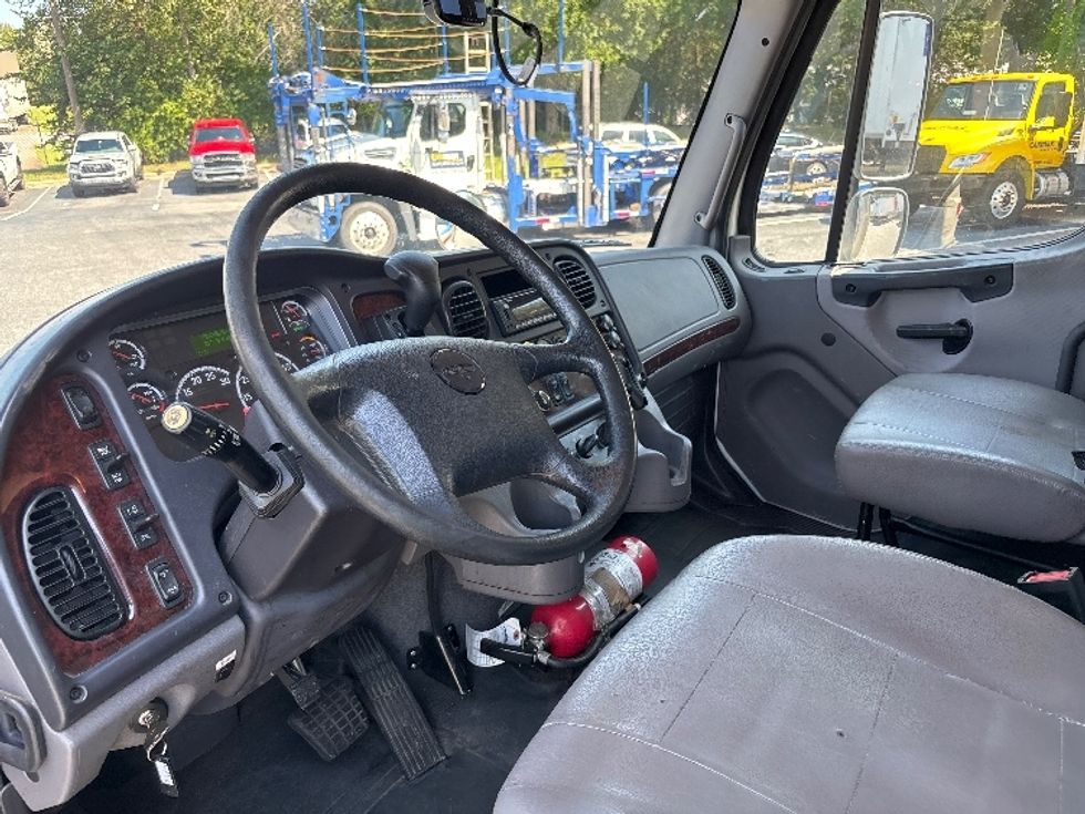 Medium Duty Box Truck-Light and Medium Duty Trucks-Freightliner-2022-M2-Concord-NC-217,638\n\t\tmiles-$ 64,000 - Image 17
