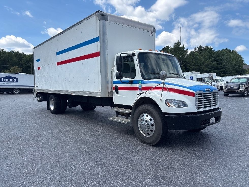 Medium Duty Box Truck-Light and Medium Duty Trucks-Freightliner-2022-M2-Concord-NC-237,484\n\t\tmiles-$ 60,000 - Image 1