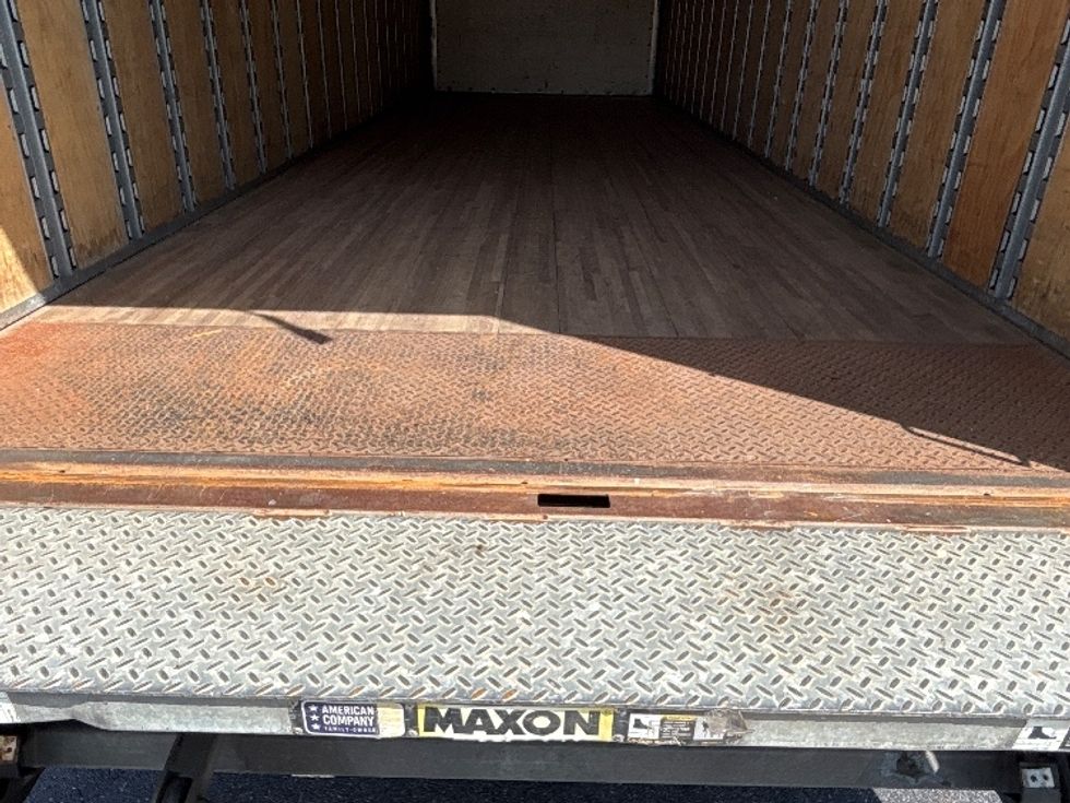 Medium Duty Box Truck-Light and Medium Duty Trucks-Freightliner-2022-M2-Concord-NC-237,484\n\t\tmiles-$ 60,000 - Image 10