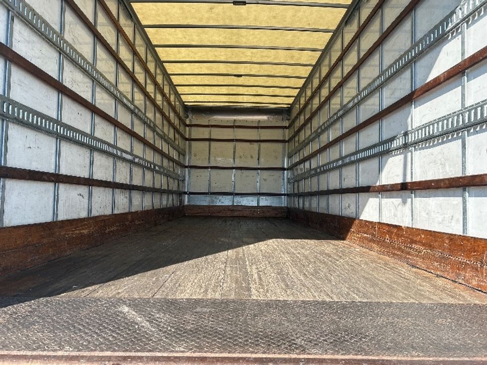 Medium Duty Box Truck-Light and Medium Duty Trucks-Freightliner-2022-M2-Concord-NC-237,755\n\t\tmiles-$ 51,500 - Image 10