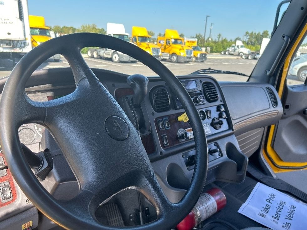 Medium Duty Box Truck-Light and Medium Duty Trucks-Freightliner-2022-M2-Concord-NC-237,755\n\t\tmiles-$ 51,500 - Image 17