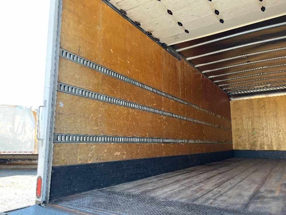 Medium Duty Box Truck-Light and Medium Duty Trucks-Freightliner-2022-M2-Concord-NC-328,106\n\t\tmiles-$ 35,750 - Image 11