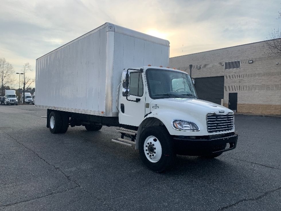 Medium Duty Box Truck-Light and Medium Duty Trucks-Freightliner-2022-M2-Concord-NC-3,541\n\t\tmiles-$ 83,000 - Image 1
