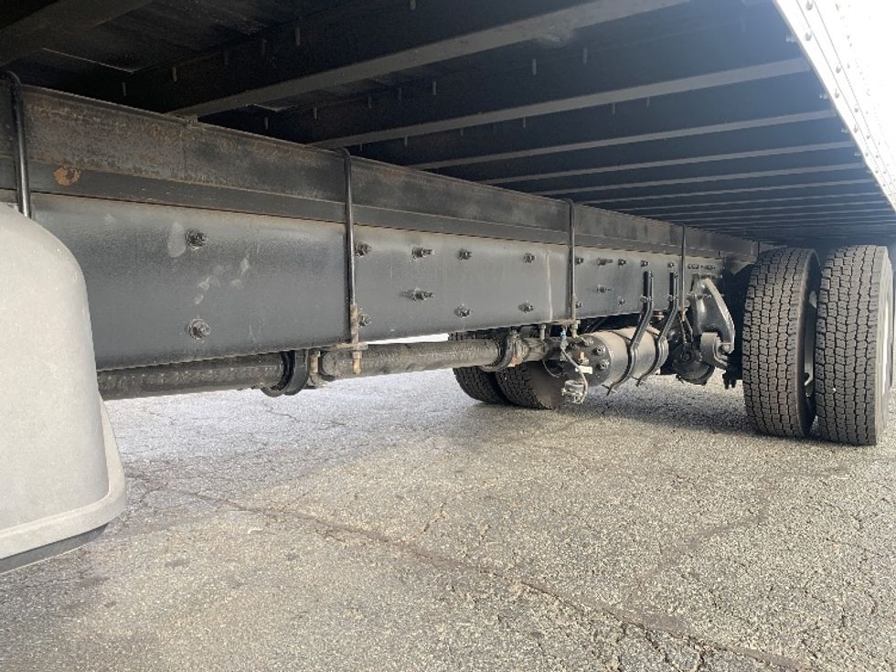 Medium Duty Box Truck-Light and Medium Duty Trucks-Freightliner-2022-M2-Concord-NC-3,541\n\t\tmiles-$ 83,000 - Image 5