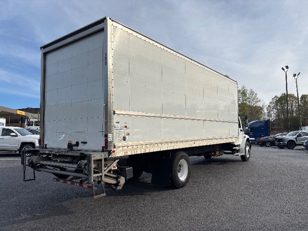 Medium Duty Box Truck-Light and Medium Duty Trucks-Freightliner-2022-M2-Concord-NC-95,637\n\t\tmiles-$ 78,000 - Image 13