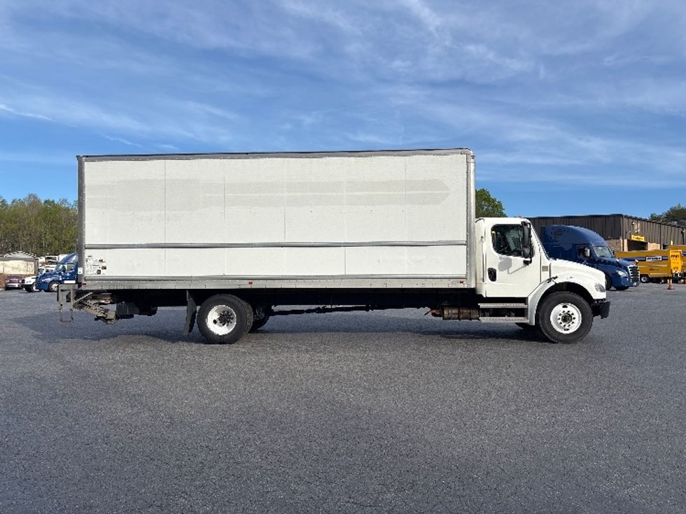 Medium Duty Box Truck-Light and Medium Duty Trucks-Freightliner-2022-M2-Concord-NC-95,637\n\t\tmiles-$ 78,000 - Image 15