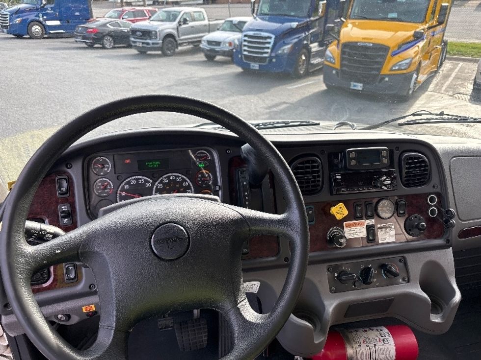 Medium Duty Box Truck-Light and Medium Duty Trucks-Freightliner-2022-M2-Concord-NC-95,637\n\t\tmiles-$ 78,000 - Image 18