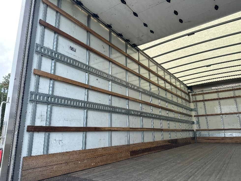 Medium Duty Box Truck-Light and Medium Duty Trucks-Freightliner-2022-M2-Conway-SC-212,234\n\t\tmiles-$ 56,500 - Image 11