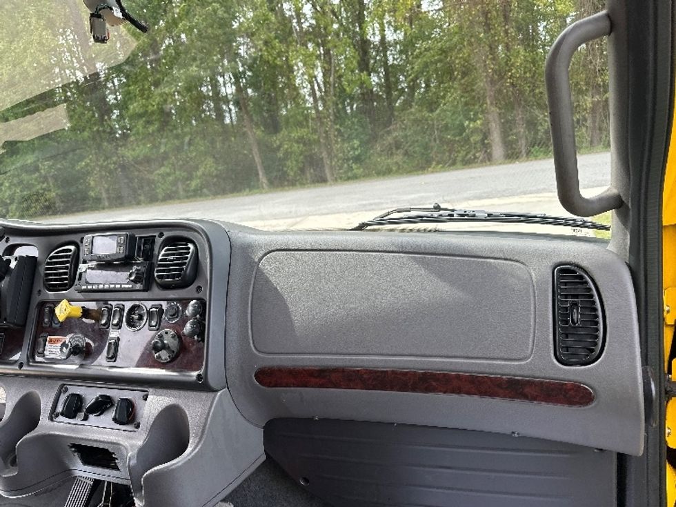Medium Duty Box Truck-Light and Medium Duty Trucks-Freightliner-2022-M2-Conway-SC-212,234\n\t\tmiles-$ 56,500 - Image 21