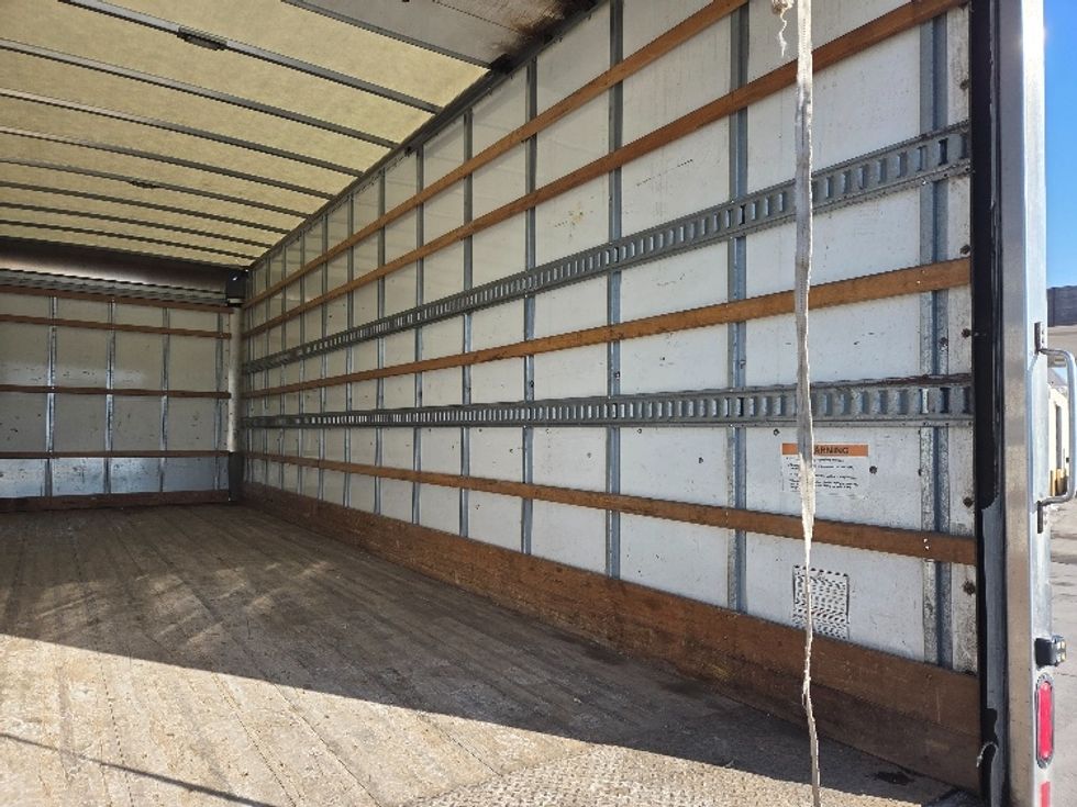 Medium Duty Box Truck-Light and Medium Duty Trucks-Freightliner-2022-M2-Cross Lanes-WV-231,101\n\t\tmiles-$ 47,000 - Image 12