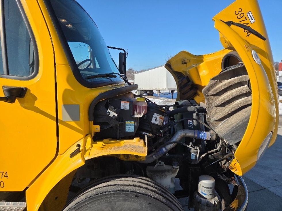 Medium Duty Box Truck-Light and Medium Duty Trucks-Freightliner-2022-M2-Cross Lanes-WV-231,101\n\t\tmiles-$ 47,000 - Image 23