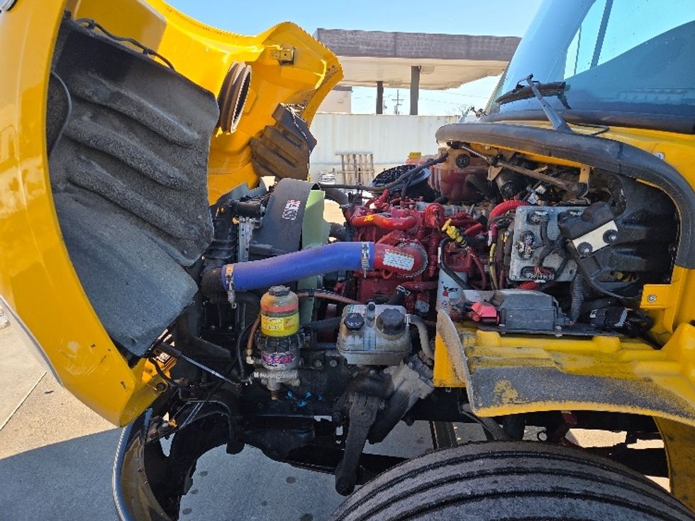 Medium Duty Box Truck-Light and Medium Duty Trucks-Freightliner-2022-M2-Cross Lanes-WV-231,101\n\t\tmiles-$ 47,000 - Image 25