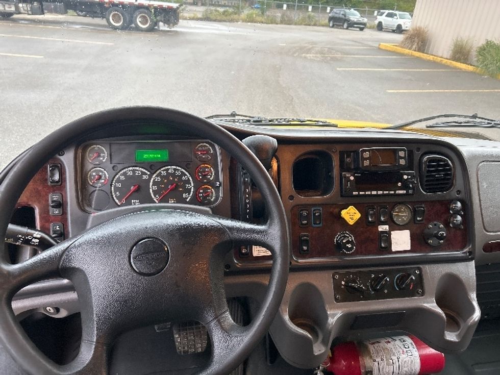 Medium Duty Box Truck-Light and Medium Duty Trucks-Freightliner-2022-M2-Cross Lanes-WV-251,164\n\t\tmiles-$ 47,750 - Image 18