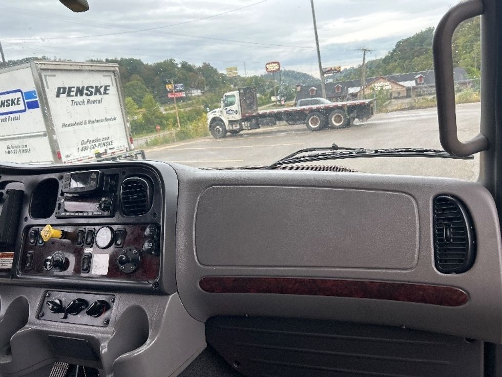 Medium Duty Box Truck-Light and Medium Duty Trucks-Freightliner-2022-M2-Cross Lanes-WV-251,164\n\t\tmiles-$ 47,750 - Image 21