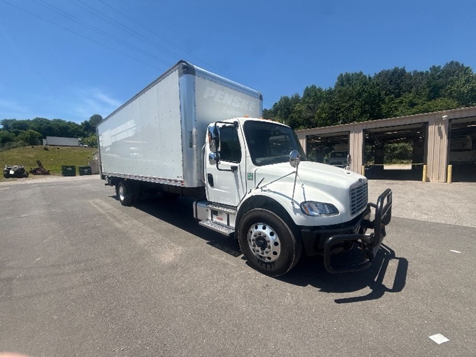 Medium Duty Box Truck-Light and Medium Duty Trucks-Freightliner-2022-M2-Cross Lanes-WV-444,149\n\t\tmiles-$ 26,250 - Image 1