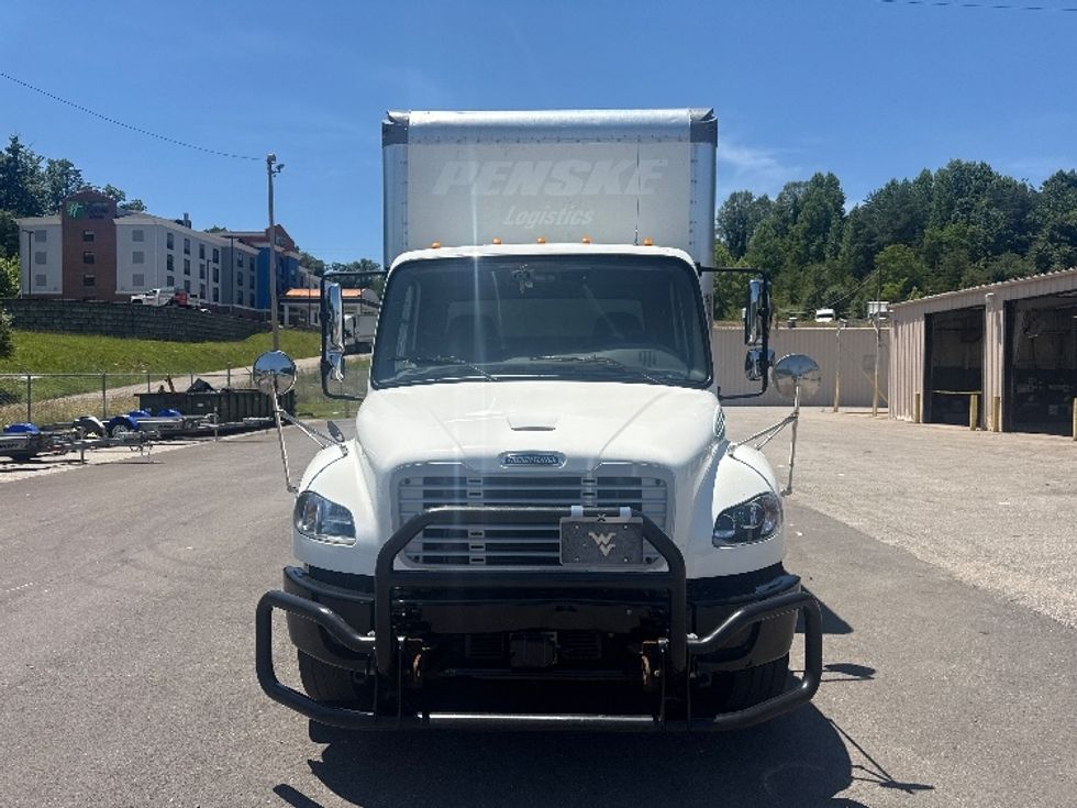 Medium Duty Box Truck-Light and Medium Duty Trucks-Freightliner-2022-M2-Cross Lanes-WV-444,149\n\t\tmiles-$ 26,250 - Image 2