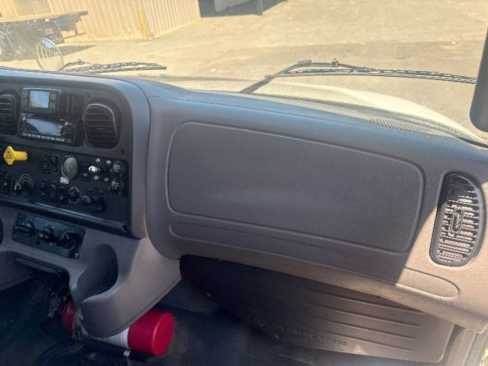 Medium Duty Box Truck-Light and Medium Duty Trucks-Freightliner-2022-M2-Cross Lanes-WV-444,149\n\t\tmiles-$ 26,250 - Image 20
