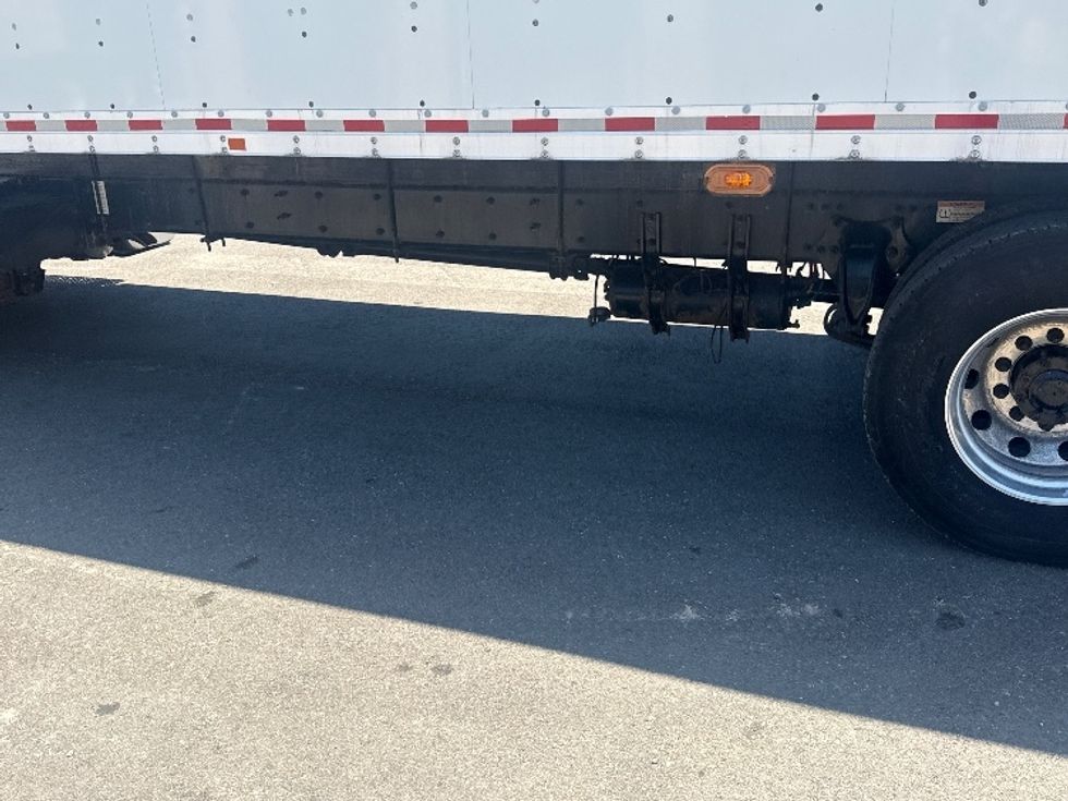 Medium Duty Box Truck-Light and Medium Duty Trucks-Freightliner-2022-M2-Cross Lanes-WV-444,149\n\t\tmiles-$ 26,250 - Image 5