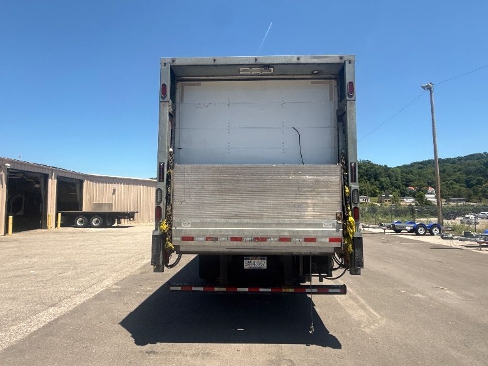 Medium Duty Box Truck-Light and Medium Duty Trucks-Freightliner-2022-M2-Cross Lanes-WV-444,149\n\t\tmiles-$ 26,250 - Image 7