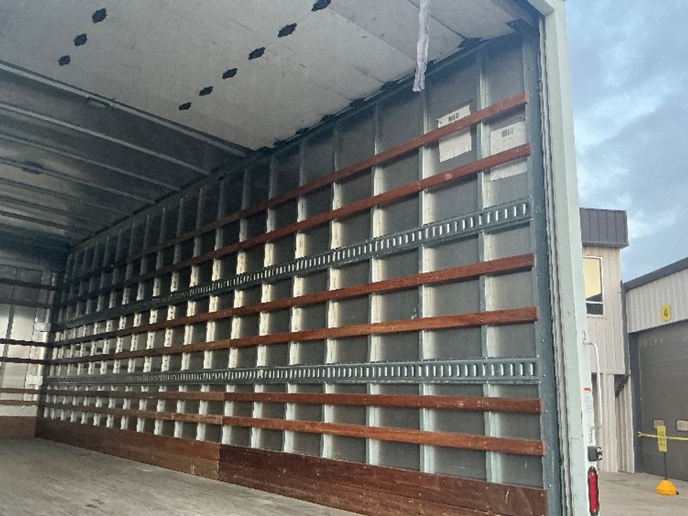 Medium Duty Box Truck-Light and Medium Duty Trucks-Freightliner-2022-M2-Dallas-TX-102,622\n\t\tmiles-$ 77,750 - Image 12