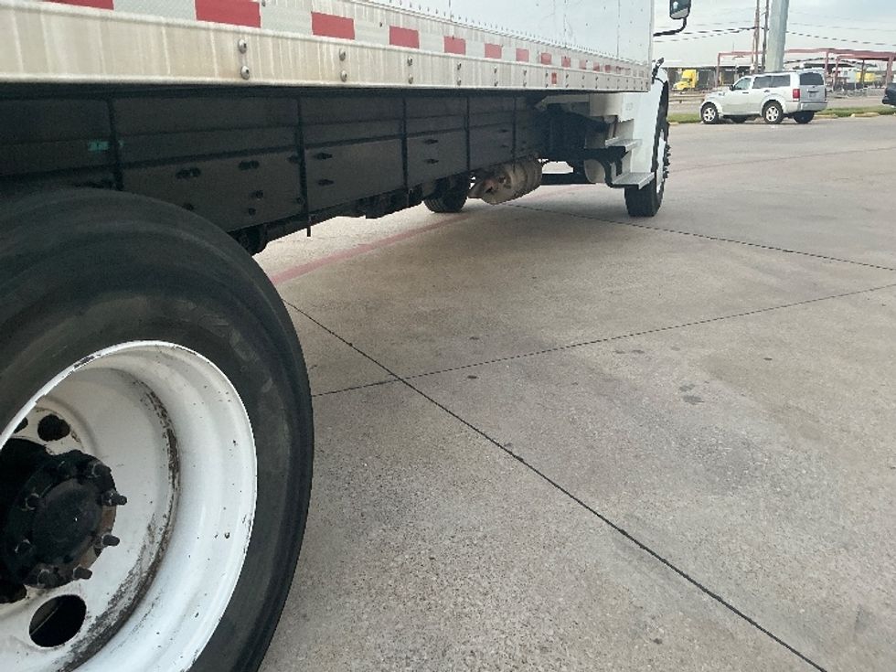 Medium Duty Box Truck-Light and Medium Duty Trucks-Freightliner-2022-M2-Dallas-TX-102,622\n\t\tmiles-$ 77,750 - Image 14