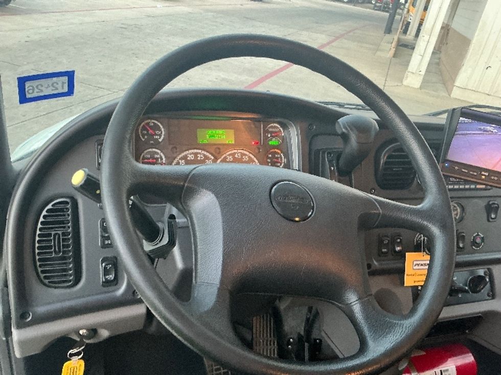 Medium Duty Box Truck-Light and Medium Duty Trucks-Freightliner-2022-M2-Dallas-TX-102,622\n\t\tmiles-$ 77,750 - Image 17