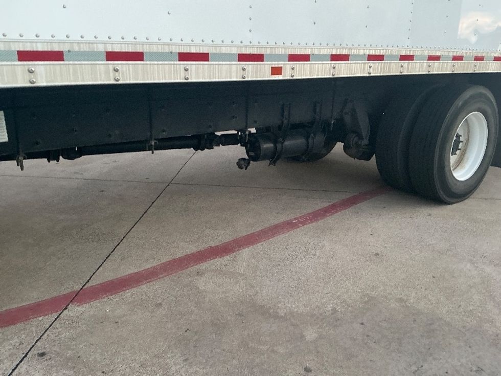 Medium Duty Box Truck-Light and Medium Duty Trucks-Freightliner-2022-M2-Dallas-TX-102,622\n\t\tmiles-$ 77,750 - Image 5
