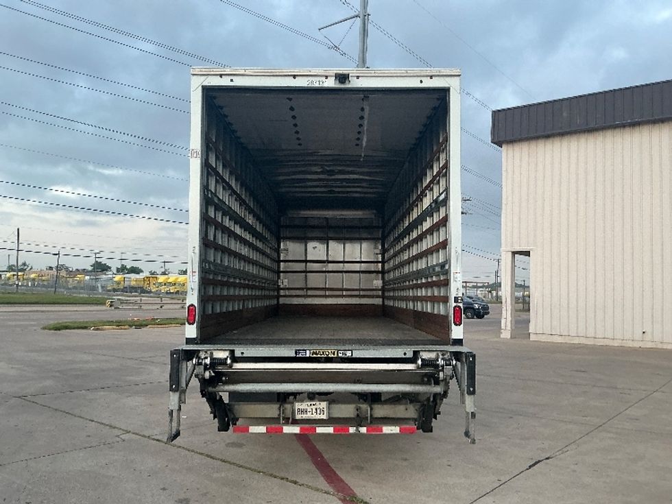 Medium Duty Box Truck-Light and Medium Duty Trucks-Freightliner-2022-M2-Dallas-TX-102,622\n\t\tmiles-$ 77,750 - Image 9