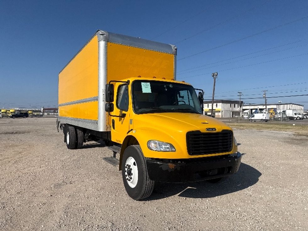 Medium Duty Box Truck-Light and Medium Duty Trucks-Freightliner-2022-M2-Dallas-TX-106,635\n\t\tmiles-$ 76,000 - Image 1