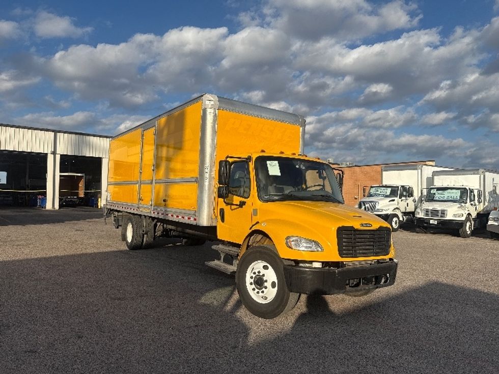 Medium Duty Box Truck-Light and Medium Duty Trucks-Freightliner-2022-M2-Dallas-TX-118,235\n\t\tmiles-$ 74,000 - Image 1
