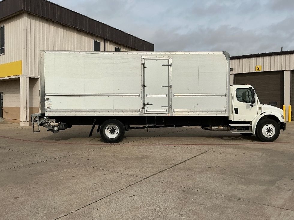 Medium Duty Box Truck-Light and Medium Duty Trucks-Freightliner-2022-M2-Dallas-TX-127,921\n\t\tmiles-$ 71,750 - Image 15