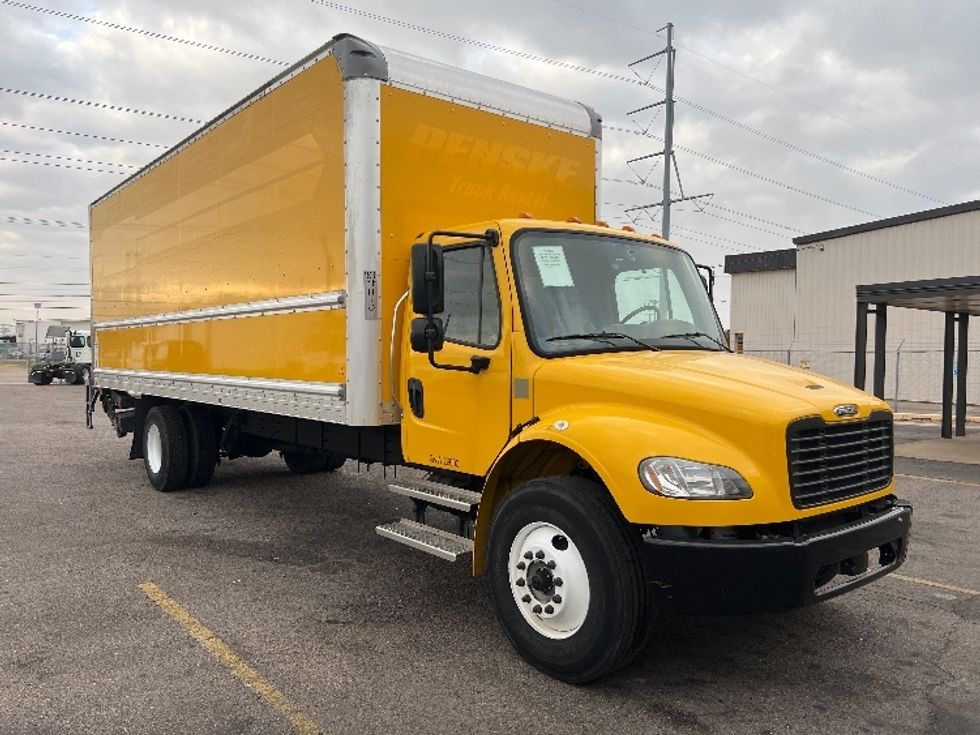 Medium Duty Box Truck-Light and Medium Duty Trucks-Freightliner-2022-M2-Dallas-TX-128,380\n\t\tmiles-$ 72,250 - Image 1