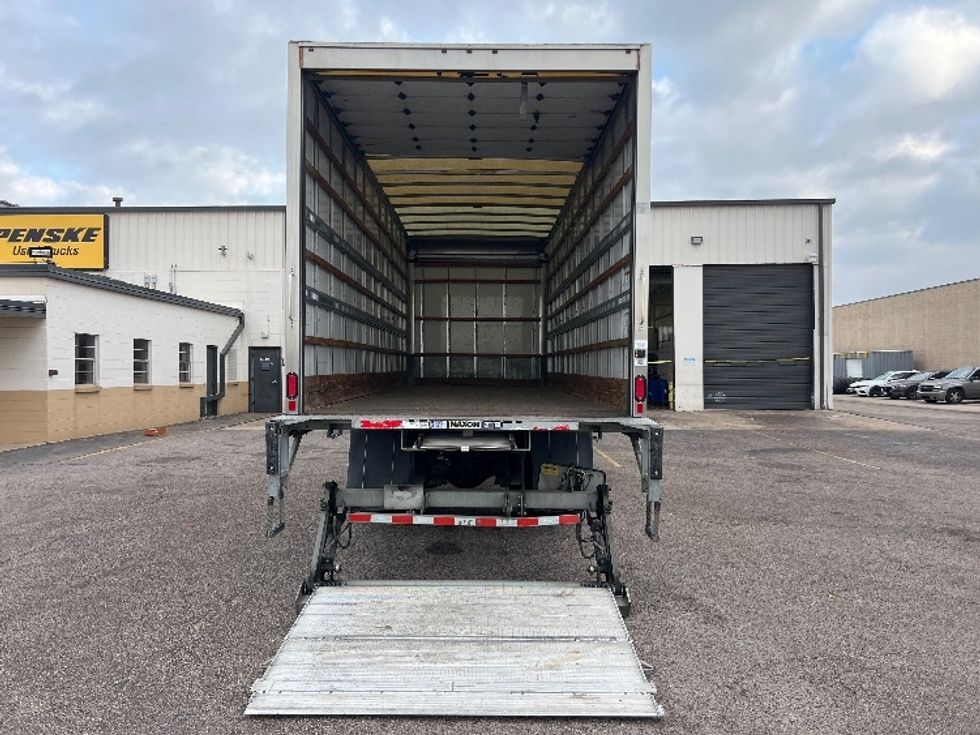 Medium Duty Box Truck-Light and Medium Duty Trucks-Freightliner-2022-M2-Dallas-TX-128,380\n\t\tmiles-$ 72,250 - Image 9